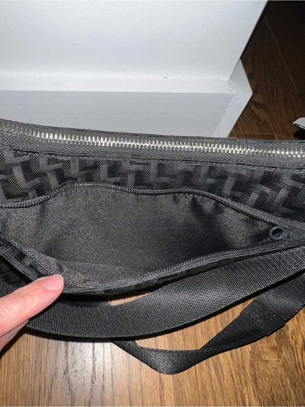 lululemon athletica compact crossbody